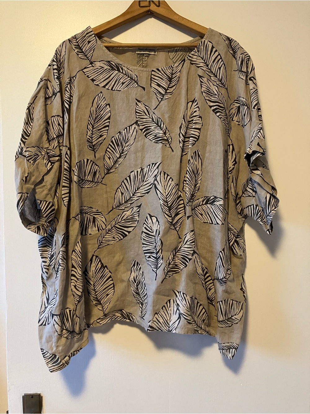 Relaxed Leaf-Print Women's Blouse 100% Linen Made in Italy